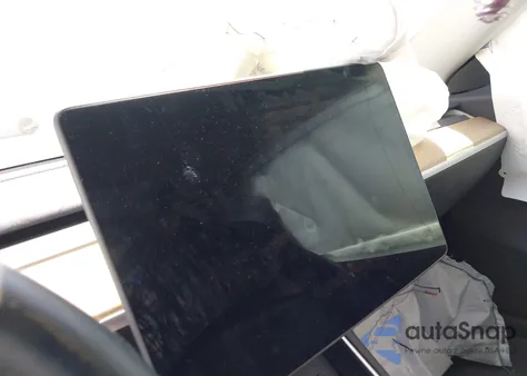 2018 Tesla Model 3 from USA, damaged, VIN 5YJ3E1EA3JF163654